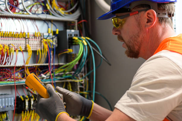 Best Licensed Electrician  in Fort Madison, IA